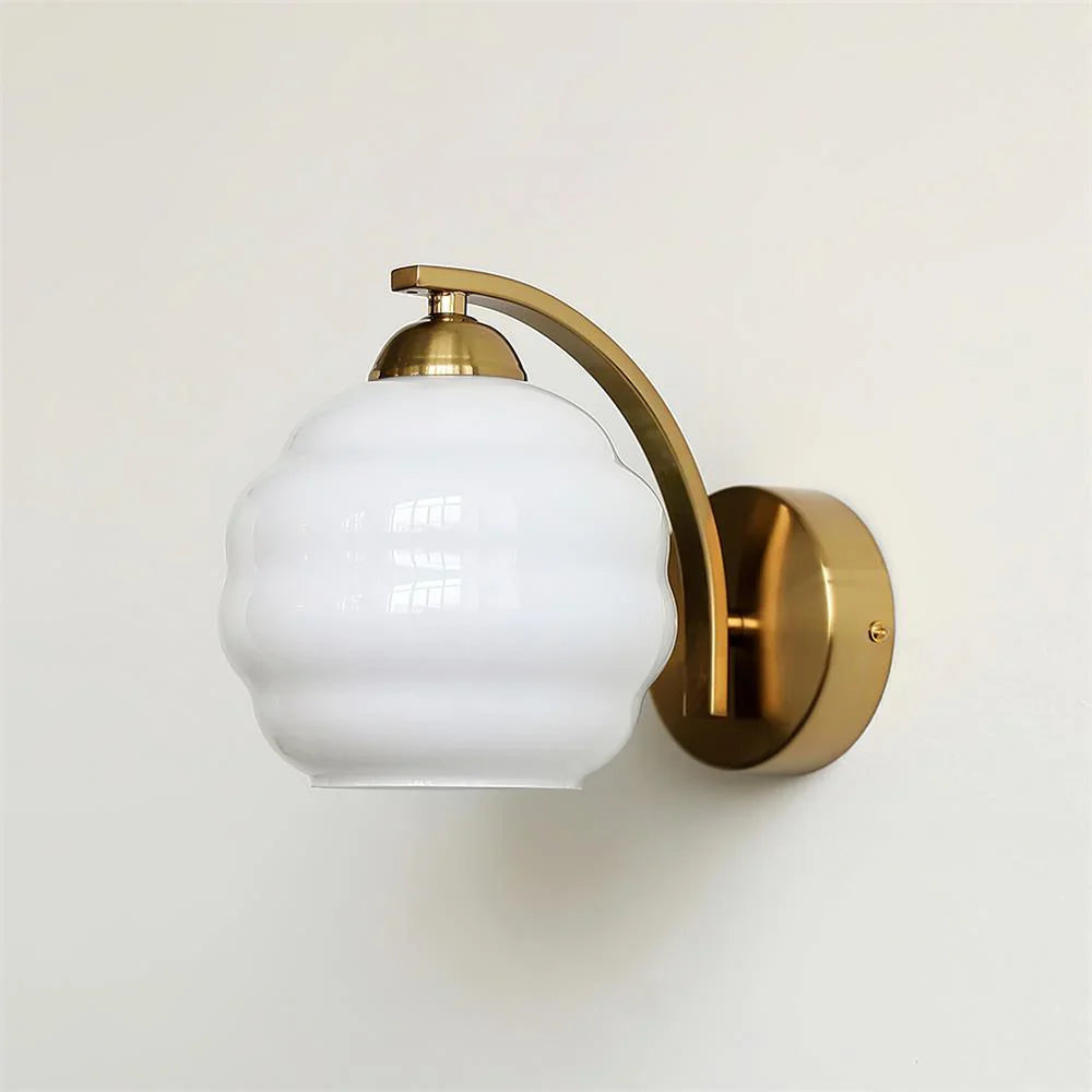 Art Retro Cream Wall Lamp